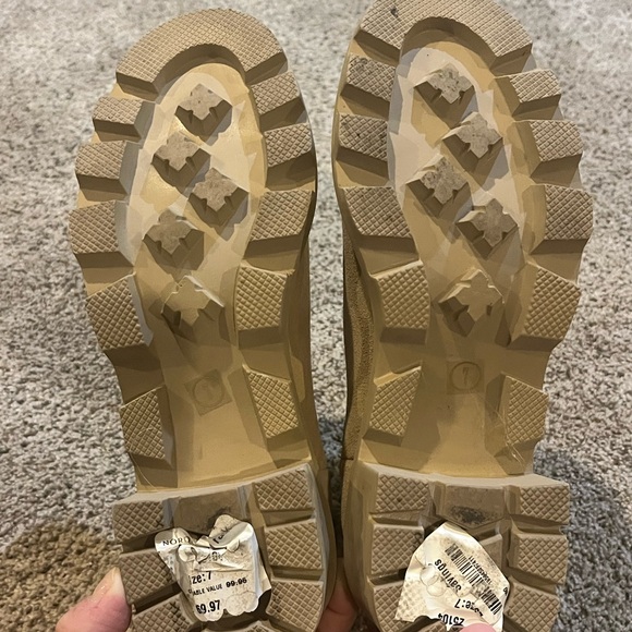 Steve Madden Beige Ankle Booties - Picture 6 of 10